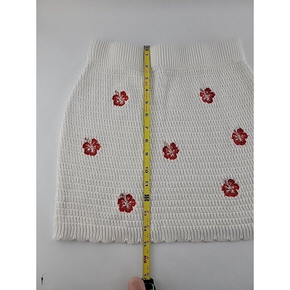 Wild Fable Skirt Small White Red Floral Embroidered Knit Crochet Mini Skirt Trop - Picture 5 of 8